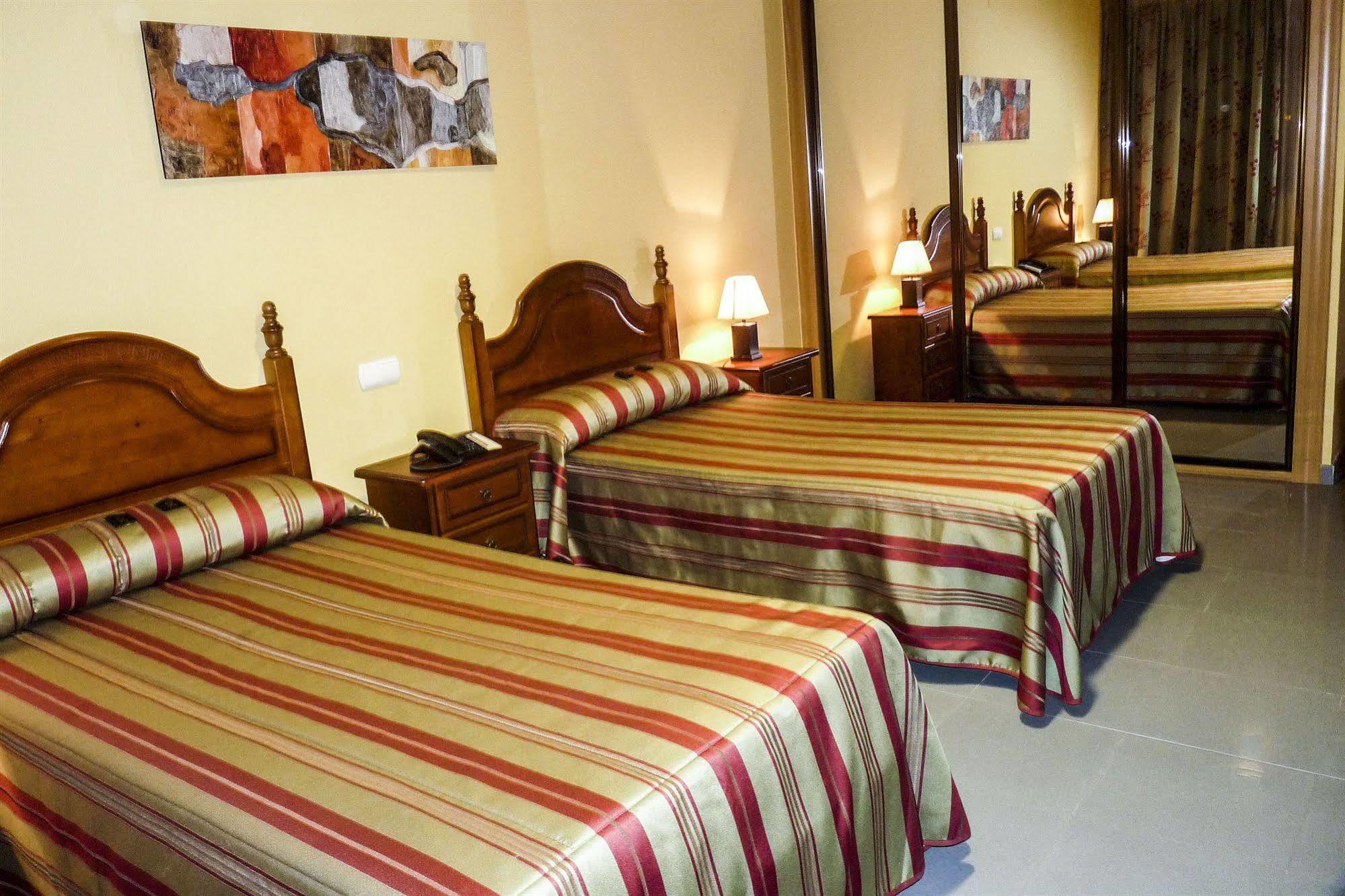 Topacio Hotel